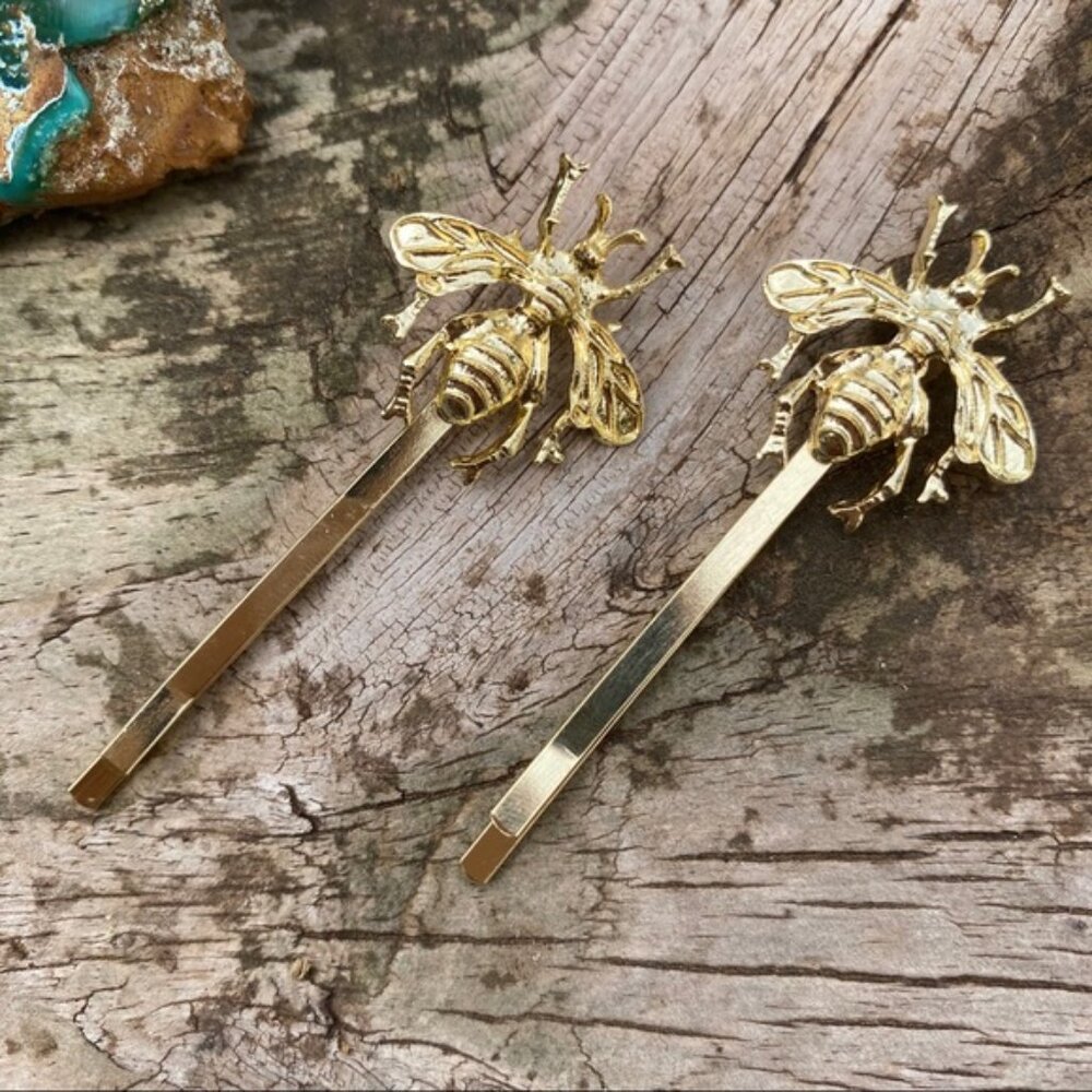 LOT OF 4 BEE PINS Free People Gold Beehive Bumble Bee Hair Barrettes Insect Pins - Picture 3 of 8